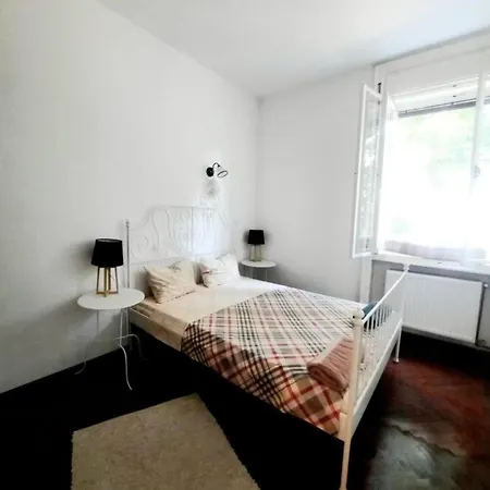 Timisoara Central 2 Bedroom Hotel Serviced Belle Vue Apart By The Park Exterior photo
