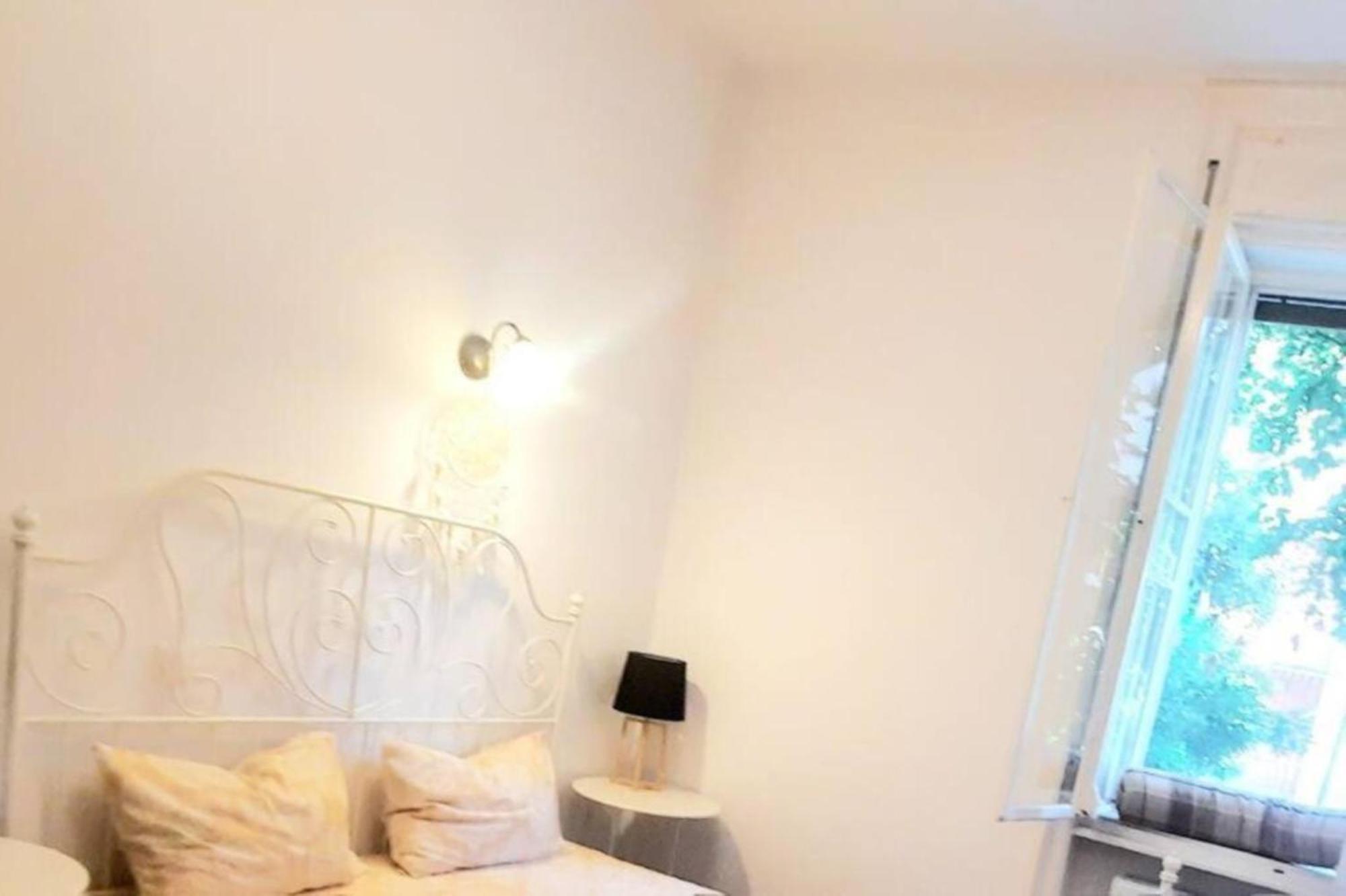 2 Bedroom Serviced Belle Vue By The Park Timisoara
