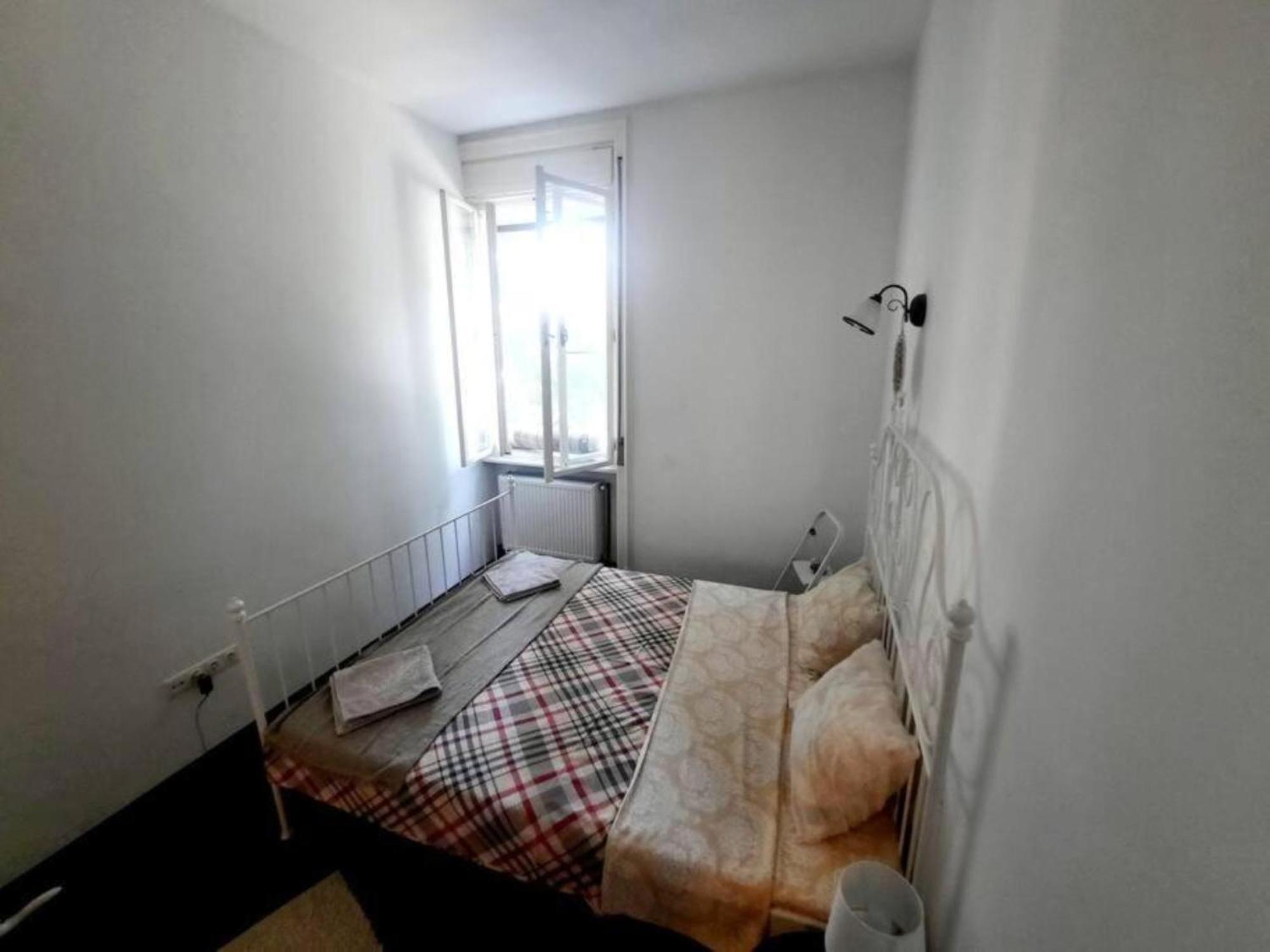 2 Bedroom Serviced Belle Vue By The Park