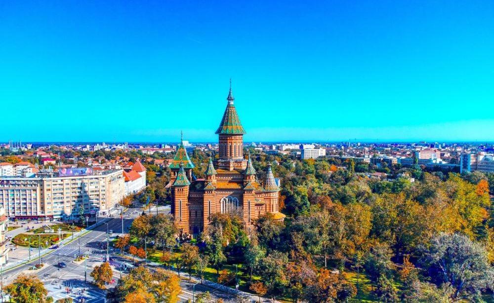 2 Bedroom Serviced Belle Vue By The Park Timisoara